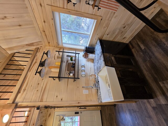 Image 8 for Peach Cobbler Cabin