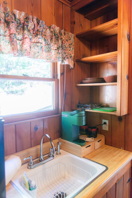 Image 6 for 03) Cabin #3 (1 King)- Historic Superintendent's Cabin