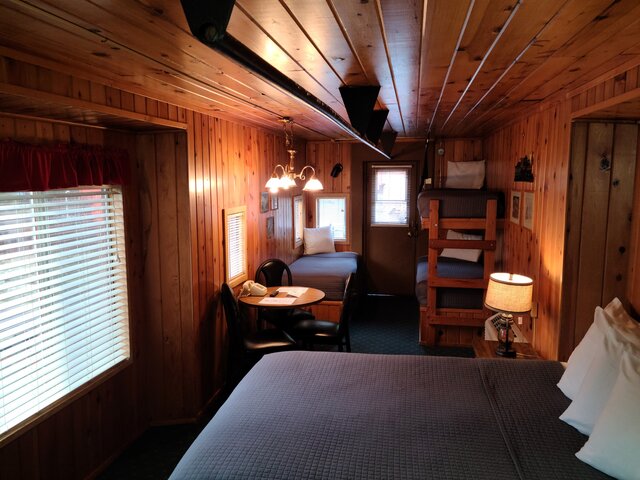 Image 4 for 16) Caboose #16 (1 Queen, 3 Twins) - Yreka Western