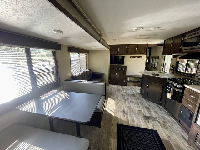 Image 5 for 13) Glamping Camper & Hot Tub ( 1 Queen and 2 Full)