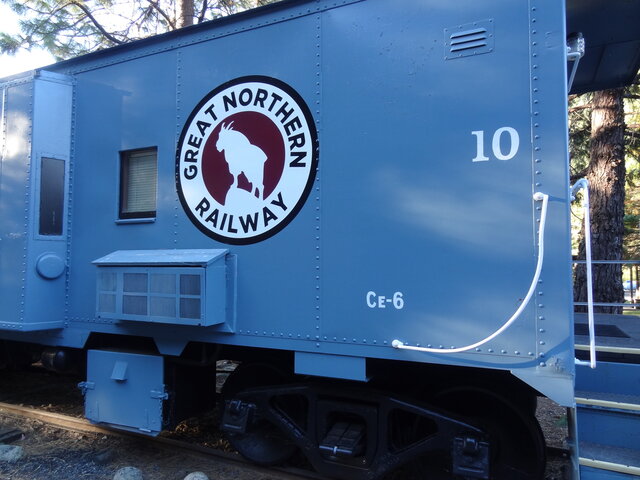 Image 1 for 10) Caboose #10 (1 Queen, 2 Twins) - Blue Caboose