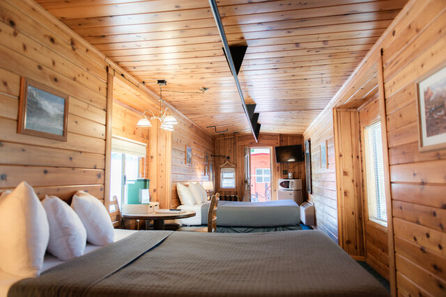 Image 2 for 07) Caboose #7 (2 Full Beds) - Green & Orange Caboose