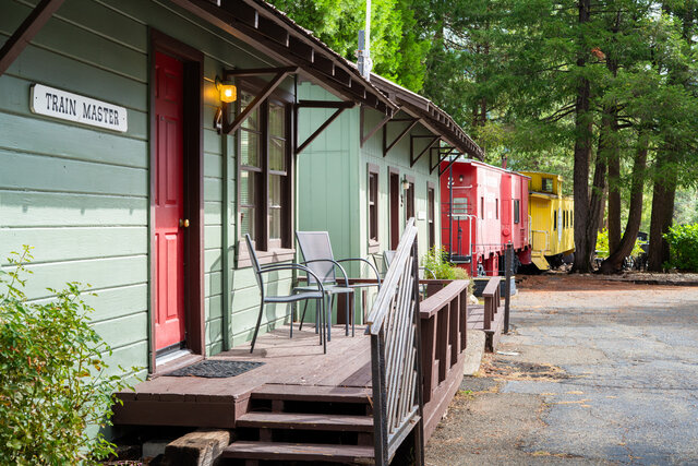 Image 2 for 04) Cabin #4 (1 Queen) - Historic Trainmaster's Cabin