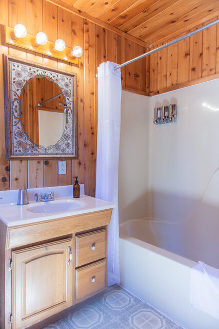 Image 9 for 03) Cabin #3 (1 King)- Historic Superintendent's Cabin