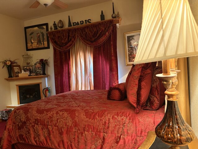 Image 7 for Paris (Briarwood Lodge)