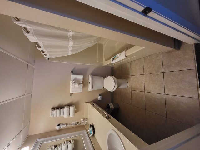 Image 5 for Sunset View King Studio