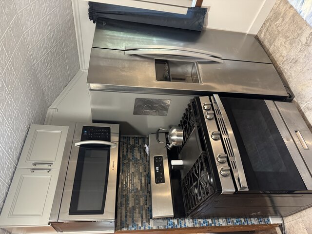 Image 6 for Yurt Village-Bigfoot Bungalow