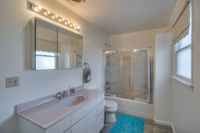 Image 21 for 9 Peconic Bay Beach Front