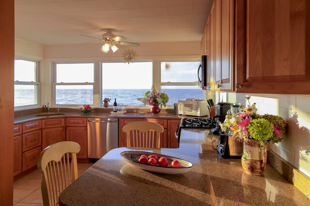 Image 6 for 01 Shorecrest Beach House
