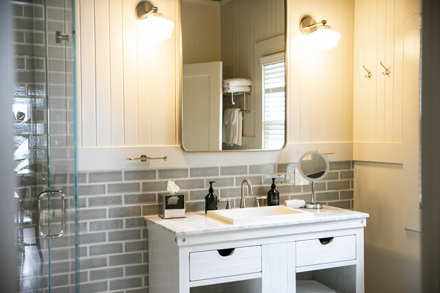 Image 6 for Cypress  - Classic Guest Room