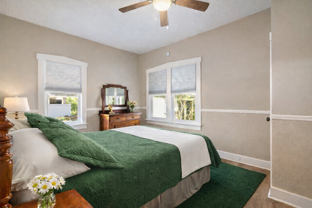 Image 6 for Cottage E-sleeps 6