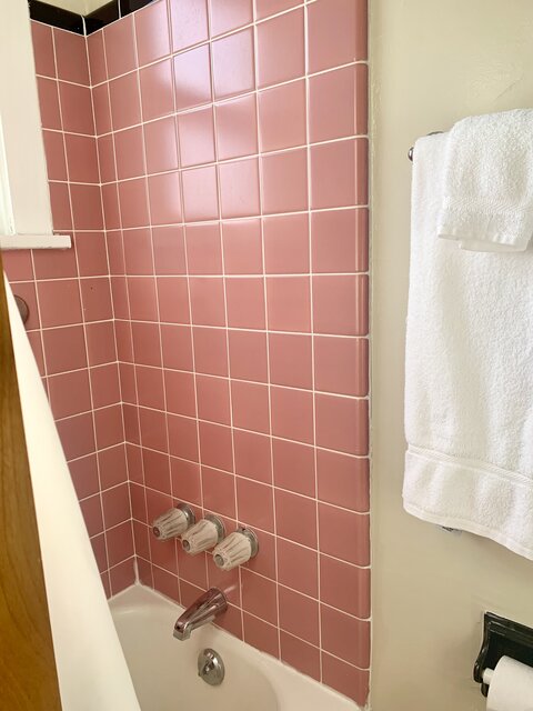 Image 4 for Cozy Queen 202