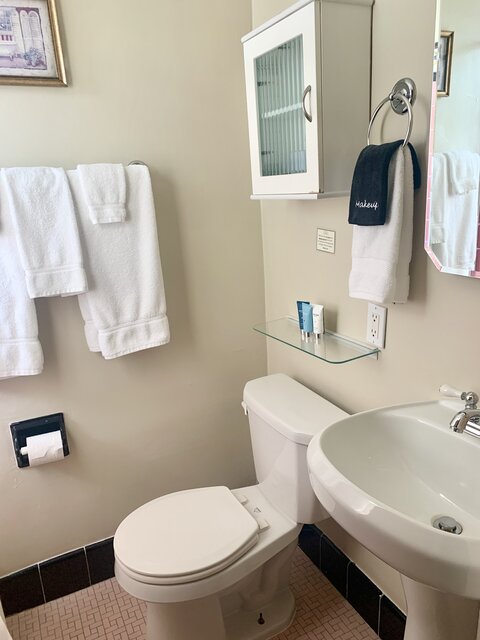 Image 3 for Cozy Queen 202