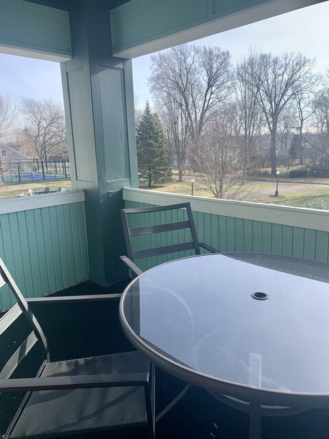 Image 5 for Cozy Queen 202