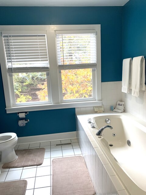 Image 15 for Cottage B-sleeps 4