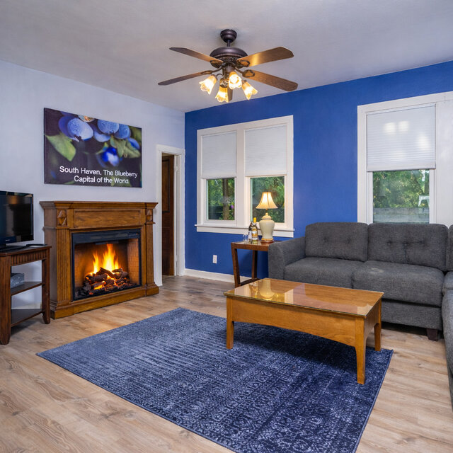 Image 3 for Cottage C-sleeps 6