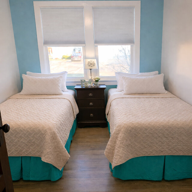 Image 9 for Cottage B-sleeps 4