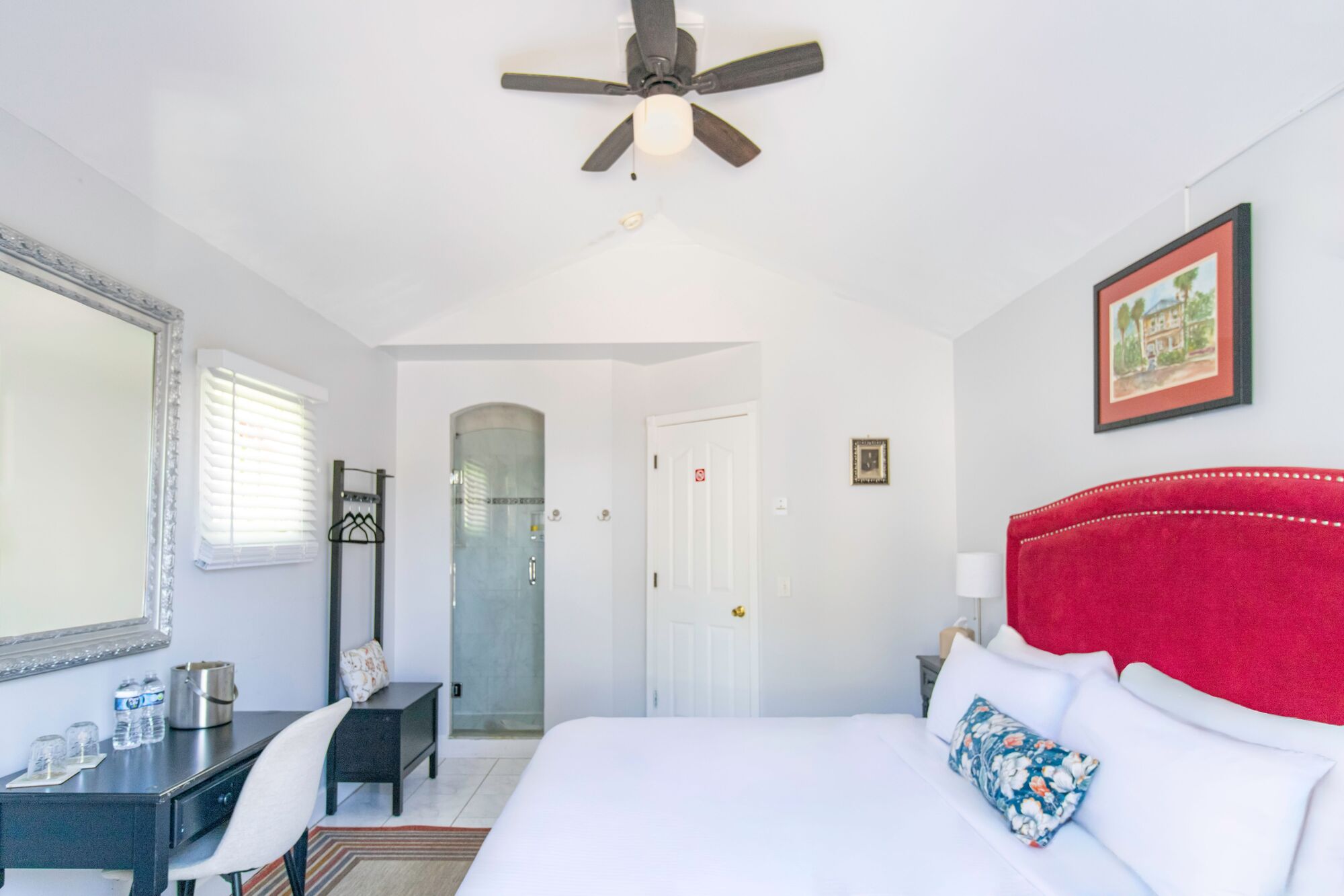 Image for 08) Anna's Hideaway (King) 