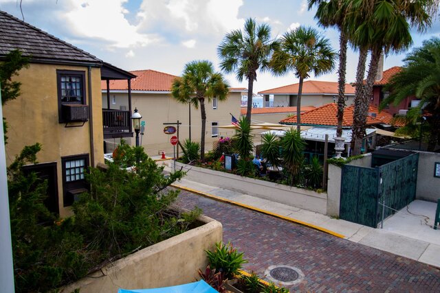 Image 2 for 02) Flagler's (King)