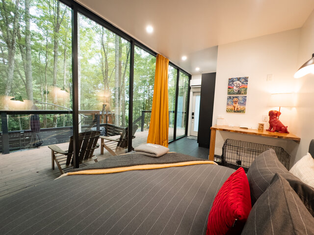 Image 9 for Glass Suite - Unit 2 (Pet friendly)