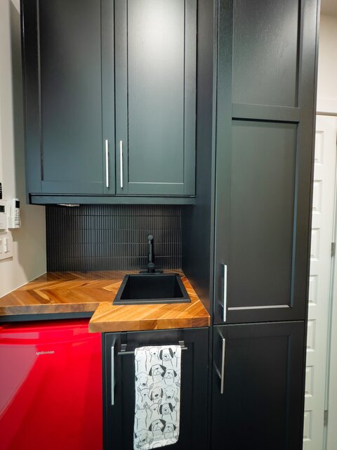 Image 18 for Glass Suite - Unit 2 (Pet friendly)