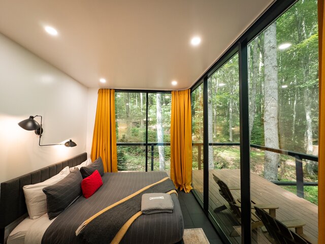 Image 10 for Glass Suite - Unit 2 (Pet friendly)