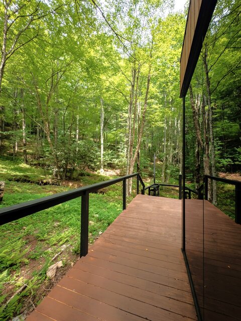 Image 18 for Glass Suite - Unit 3 (Pet friendly)