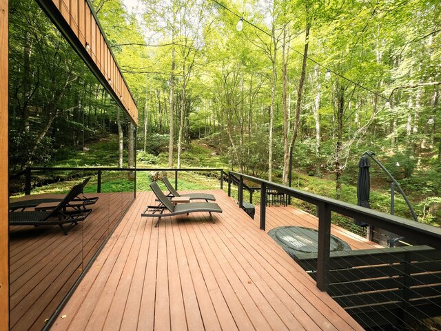 Image 15 for Glass Suite - Unit 3 (Pet friendly)