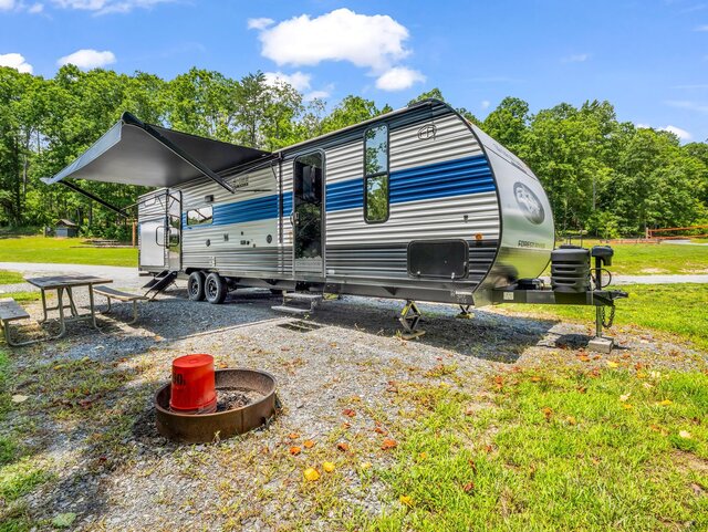 Image 4 for The Ember Escape Travel Trailer [5]