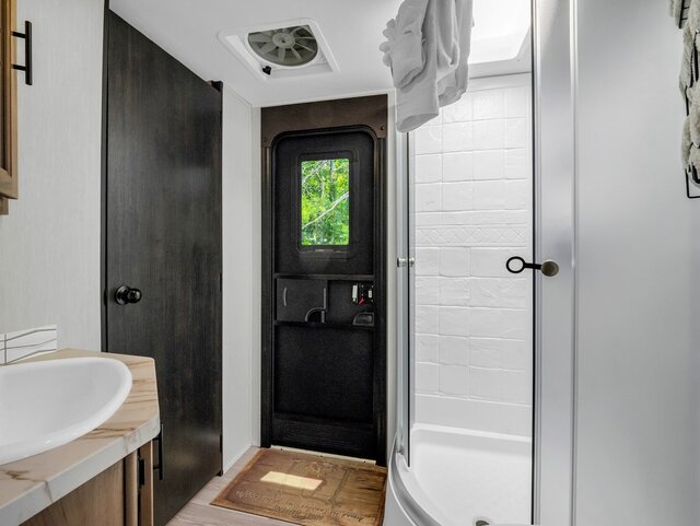 Image 13 for The Ember Escape Travel Trailer [5]