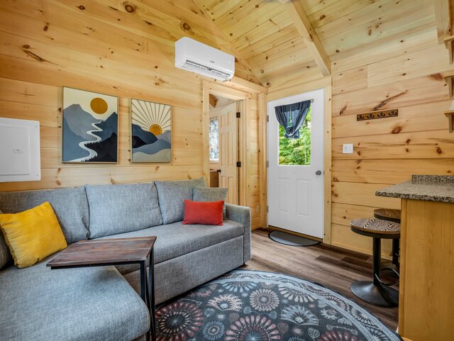 Image 5 for The Blue Ridge Bunkhouse [6]