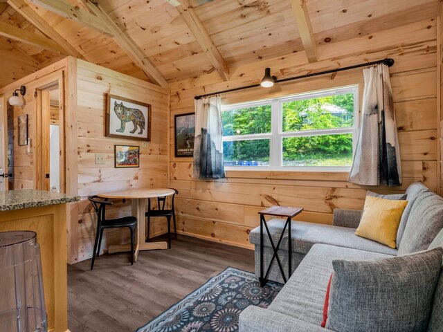 Image 4 for The Chimney Rock Tiny Home [6]