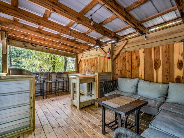 Image 7 for Site 86- Grand Deluxe RV Site 30/50 Amp [98'/60']