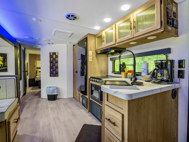 Image 7 for The Ember Escape Travel Trailer [5]