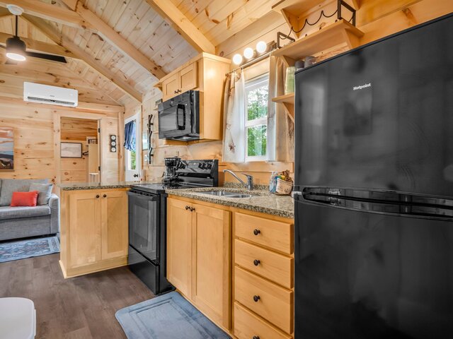Image 8 for The Chimney Rock Tiny Home [6]