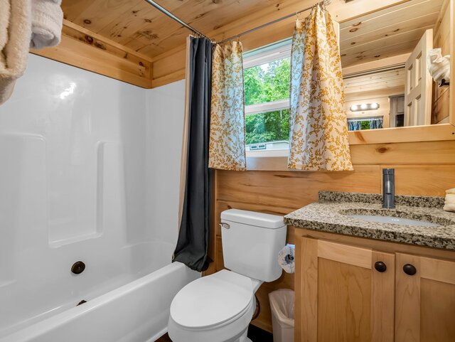 Image 13 for The Blue Ridge Bunkhouse [6]