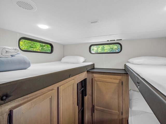 Image 12 for The Ember Escape Travel Trailer [5]