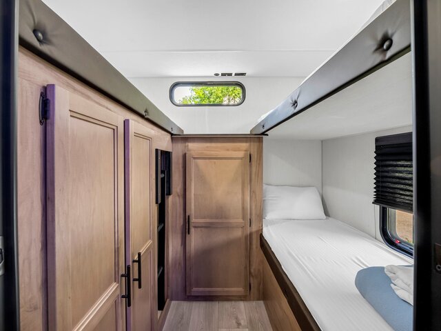 Image 11 for The Ember Escape Travel Trailer [5]