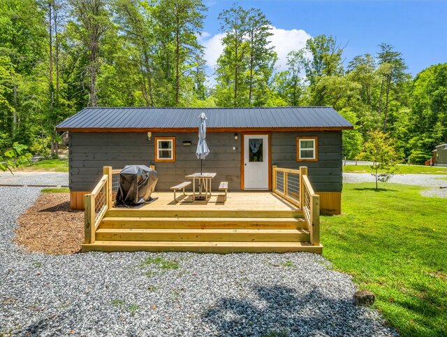 Image 1 for The Chimney Rock Tiny Home [6]