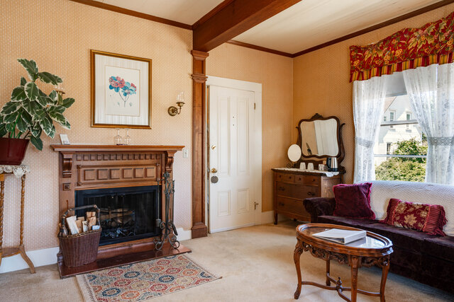 Image 4 for Bessie Strauss Suite