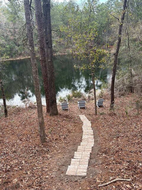 Image 5 for Blue Hollow Lake Retreat (entire property)