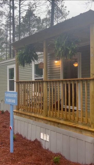 Image 22 for Turquoise Cottage 3 bed 2 bath Lake View