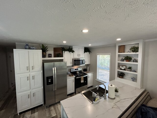 Image 10 for Turquoise Cottage 3 bed 2 bath Lake View