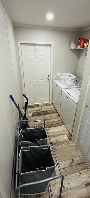 Image 23 for Turquoise Cottage 3 bed 2 bath Lake View