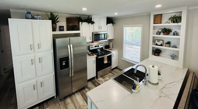 Image 13 for Turquoise Cottage 3 bed 2 bath Lake View