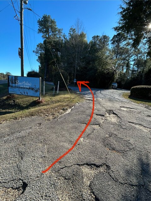 Image 1 for Blue Hollow Lake Retreat (entire property)