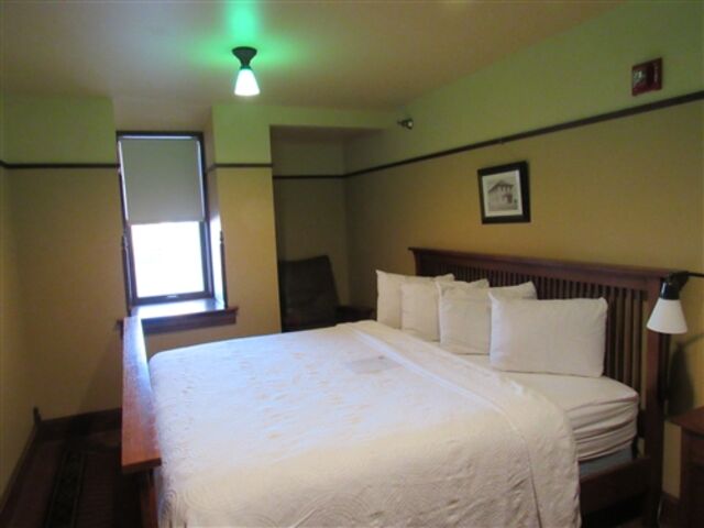 Image 1 for 309) King Full Bath