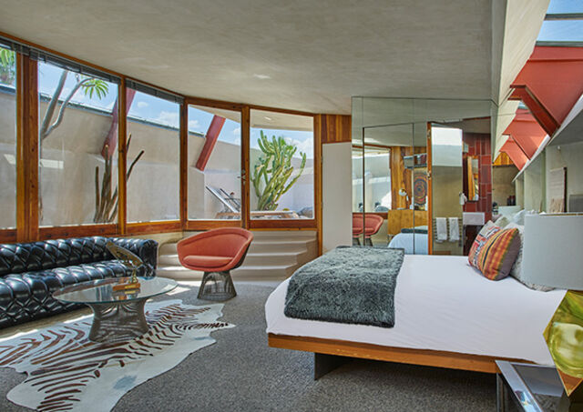 Image 1 for THE REDWOOD LOUNGE