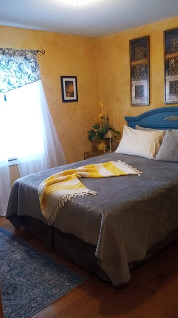 Image 25 for Lumberman's Suite