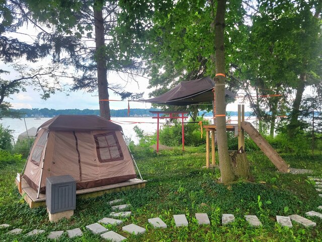 Image 3 for Lakeside Tree Tent